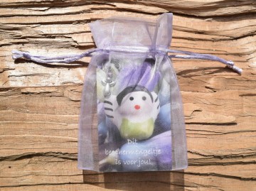 Luxe lila organzakje met kaartje